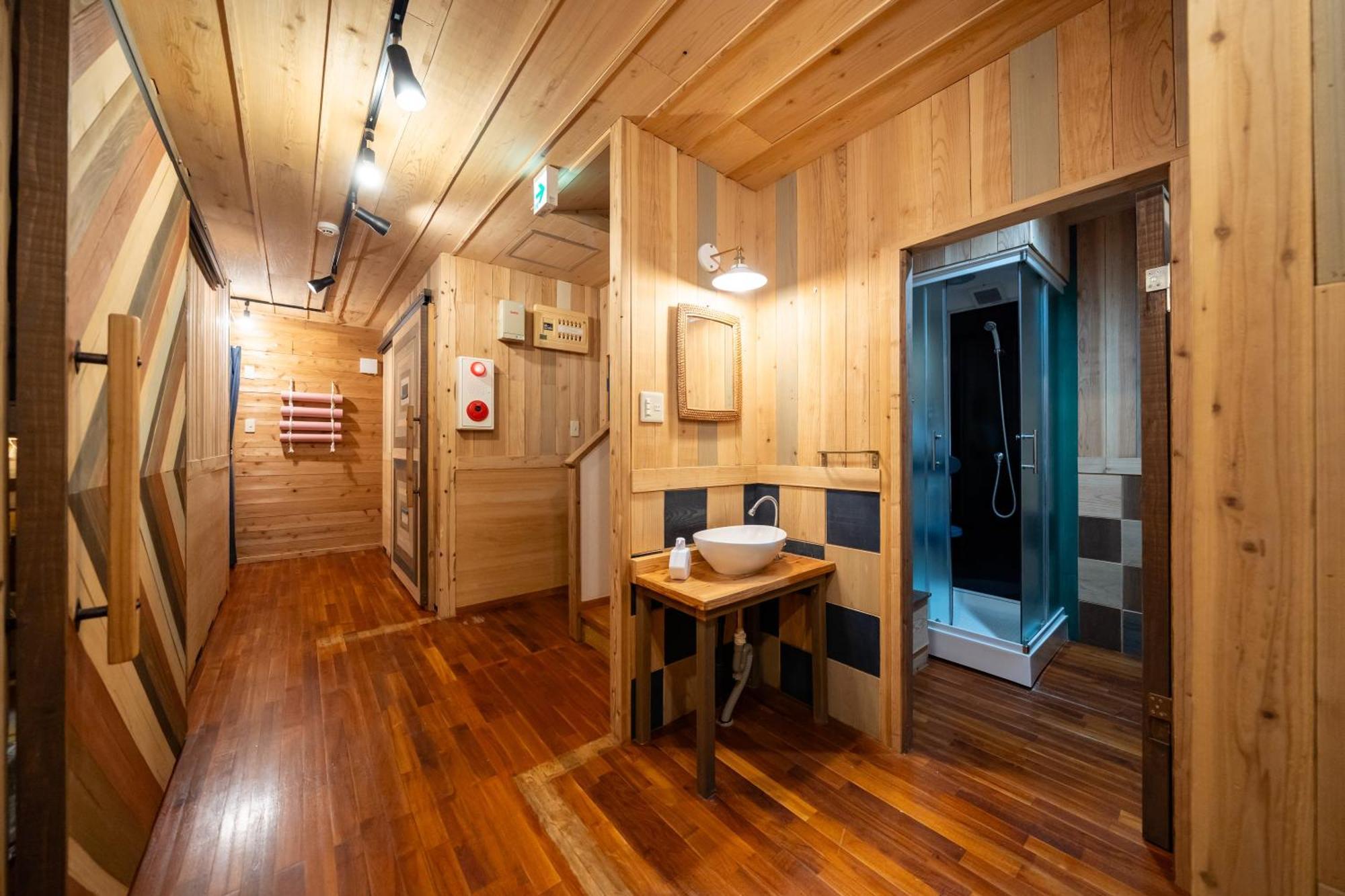 Mambo Hostel Okinawa Motobu Eksteriør bilde